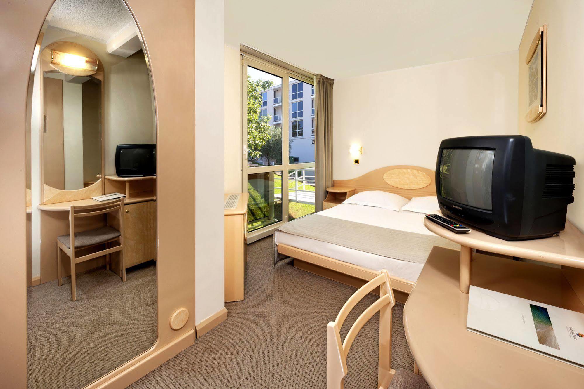 Gran Vista Plava Laguna Hotel 3*